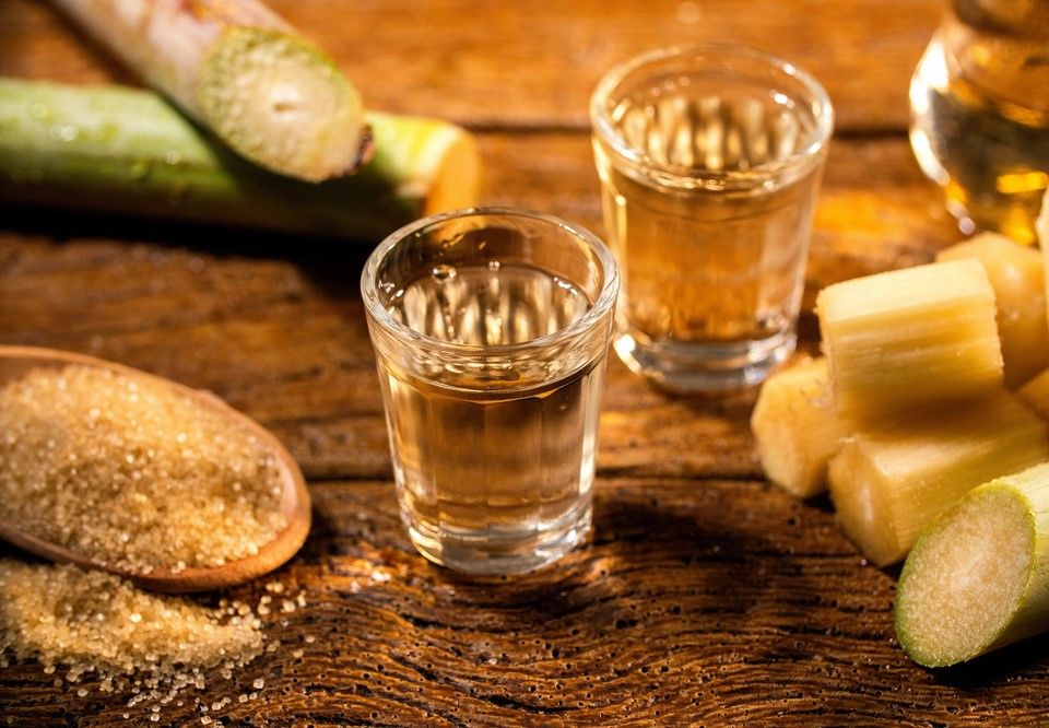 Governo de MG estimula regularização da cachaça