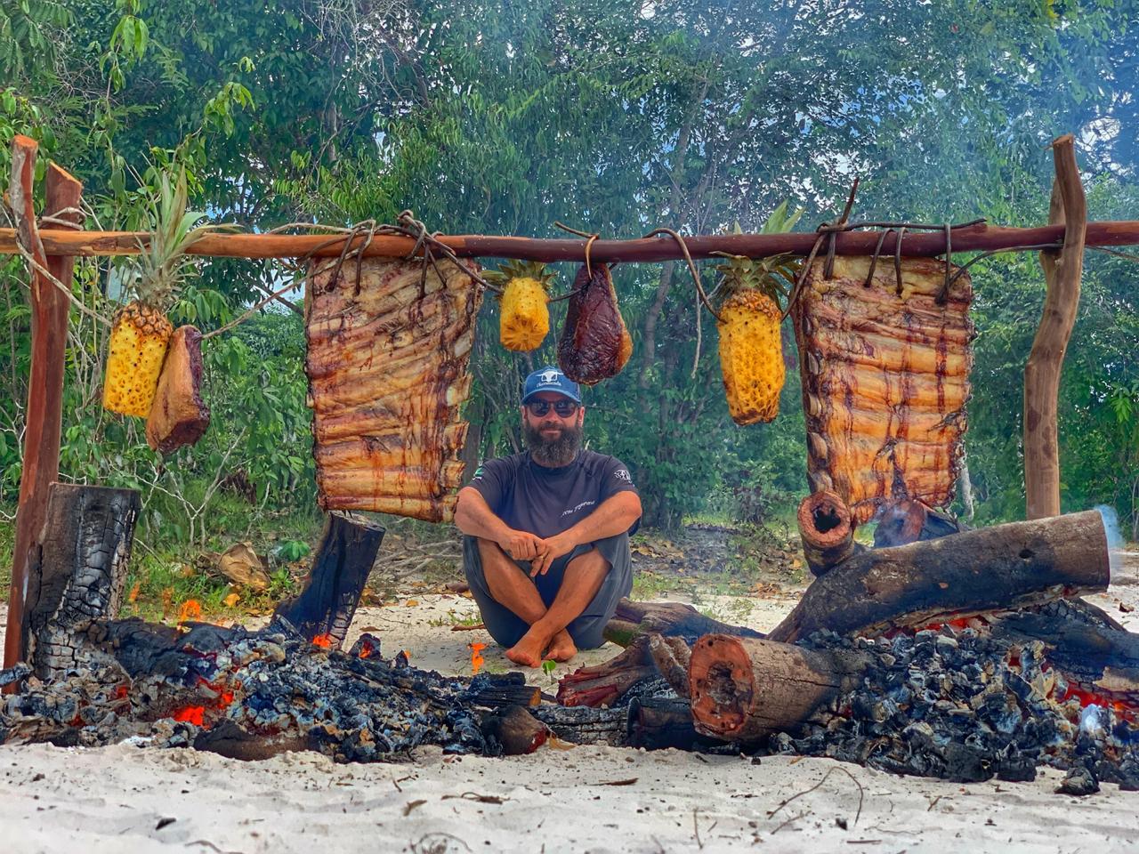 Hotel em Trancoso (BA) abre restaurante de praia noturno