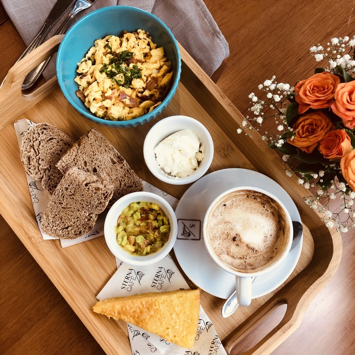 Flagship Sterna lança combos para café da manhã