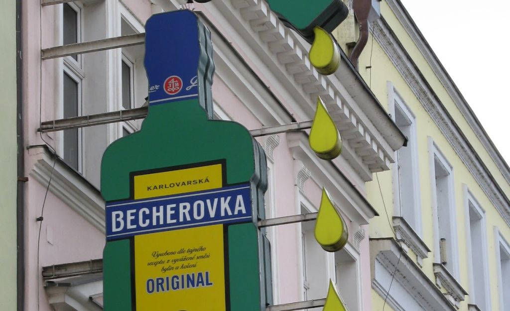 Karlovy Vary (Tchéquia): a terra do licor Becherovka
