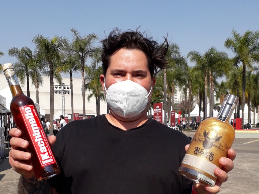 Armazém 81 vende gin com glitter comestível