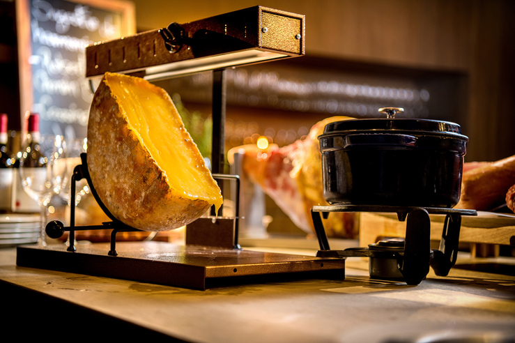 Grand Hyatt (SP) arrasa com raclette e embutidos