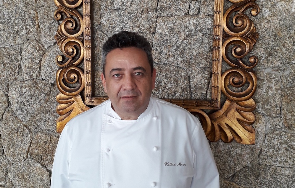 Chef mineiro do Sofitel Guaruja fala de sua cozinha 8 2021 foto Claudio Schapochnik Que Gostoso