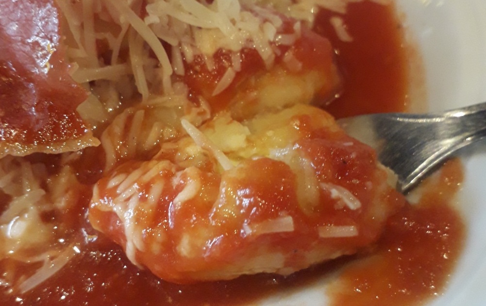 Forneria, em Campos, serve ótimo nhoque de fondue