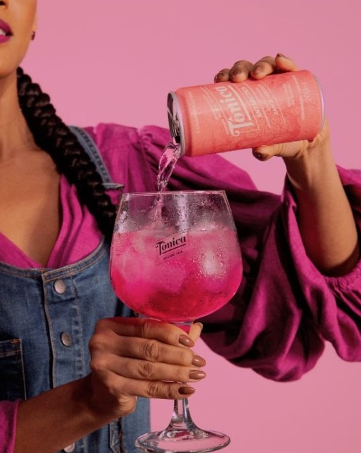 Tônica Antarctica lança edição limitada sabor hibisco Foto Pedro Micelli
