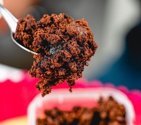 Pizzaria tem brigadeiro vegano com farofa de brownie Foto Divulgação