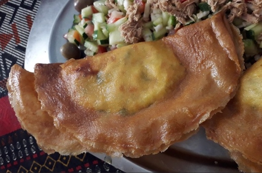 Brick é destaque de almoço no deserto da Tunísia Foto Claudio Schapochnik Que Gostoso 14