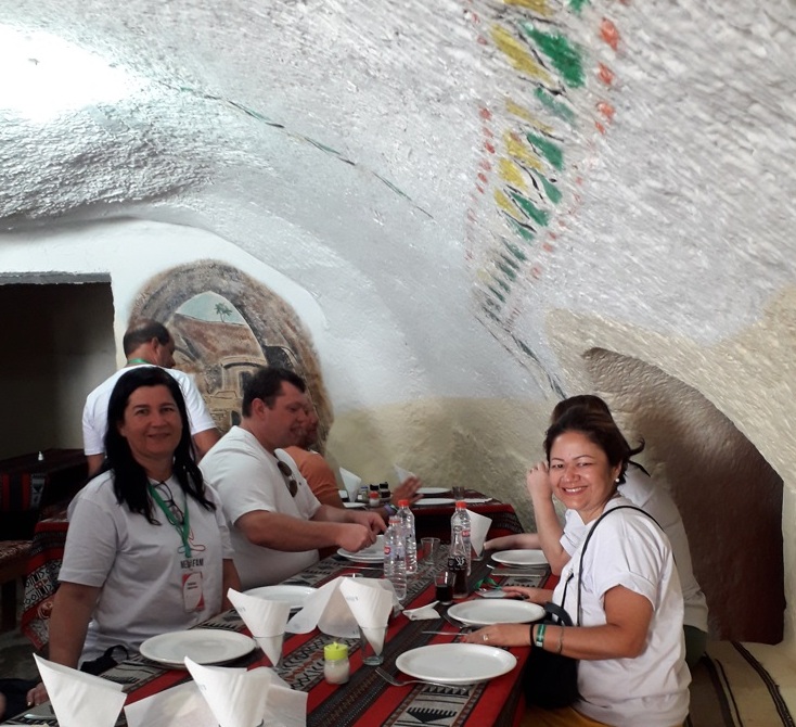 Brick é destaque de almoço no deserto da Tunísia Foto Claudio Schapochnik Que Gostoso 9