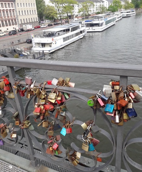 Frankfurt convida ao vinho de maçã e passeio no Meno Foto Claudio Schapochnik Que Gostoso 32