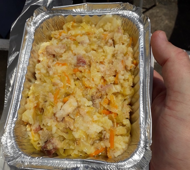 Família búlgara serve arroz uzbeque ótimo Foto Claudio Schapochnik Que Gostoso 3