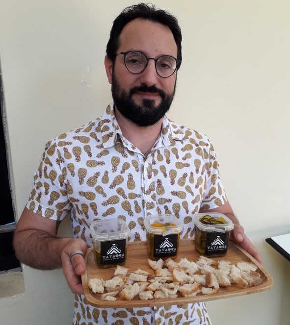 Tataoca transforma maxixe em ótimo picles Foto Claudio Schapochnik Que Gostoso 3