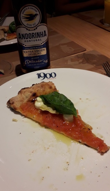 Pizza Andorinha 2023 tem acento catalão Foto Claudio Schapochnik Que Gostoso 7