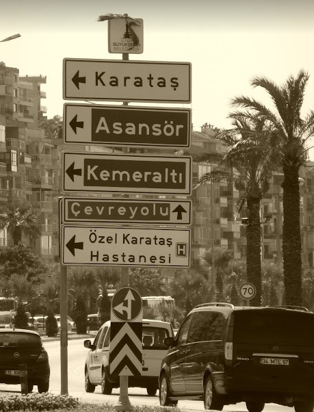 Ladino o djudeo-espanyol la lingua avlada por los sefardim Foto Claudio Schapochnik Que Gostoso! 1