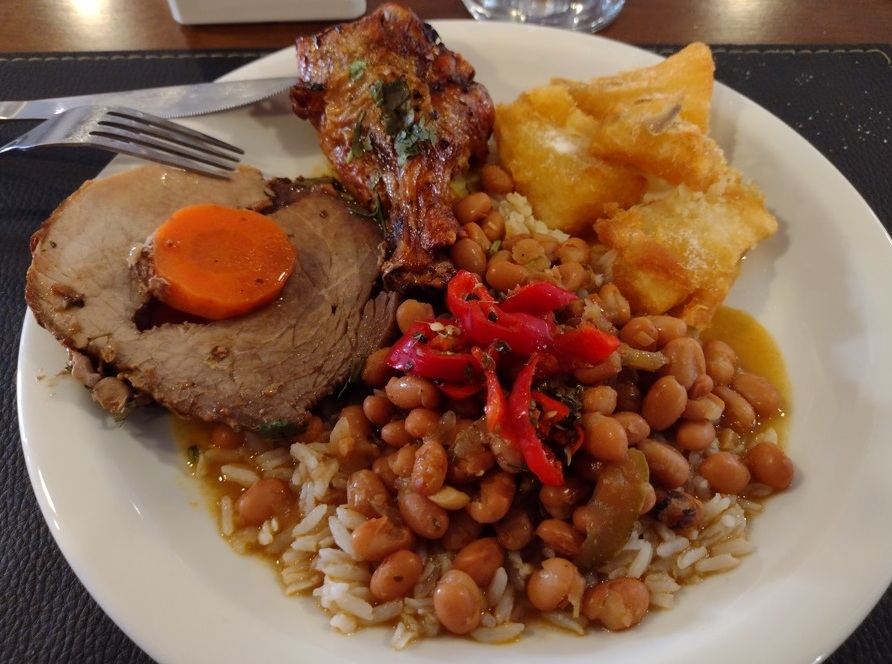 Bufê de almoço do Villagio tem boas sobremesas Foto 19 Claudio Schapochnik_Que Gostoso!