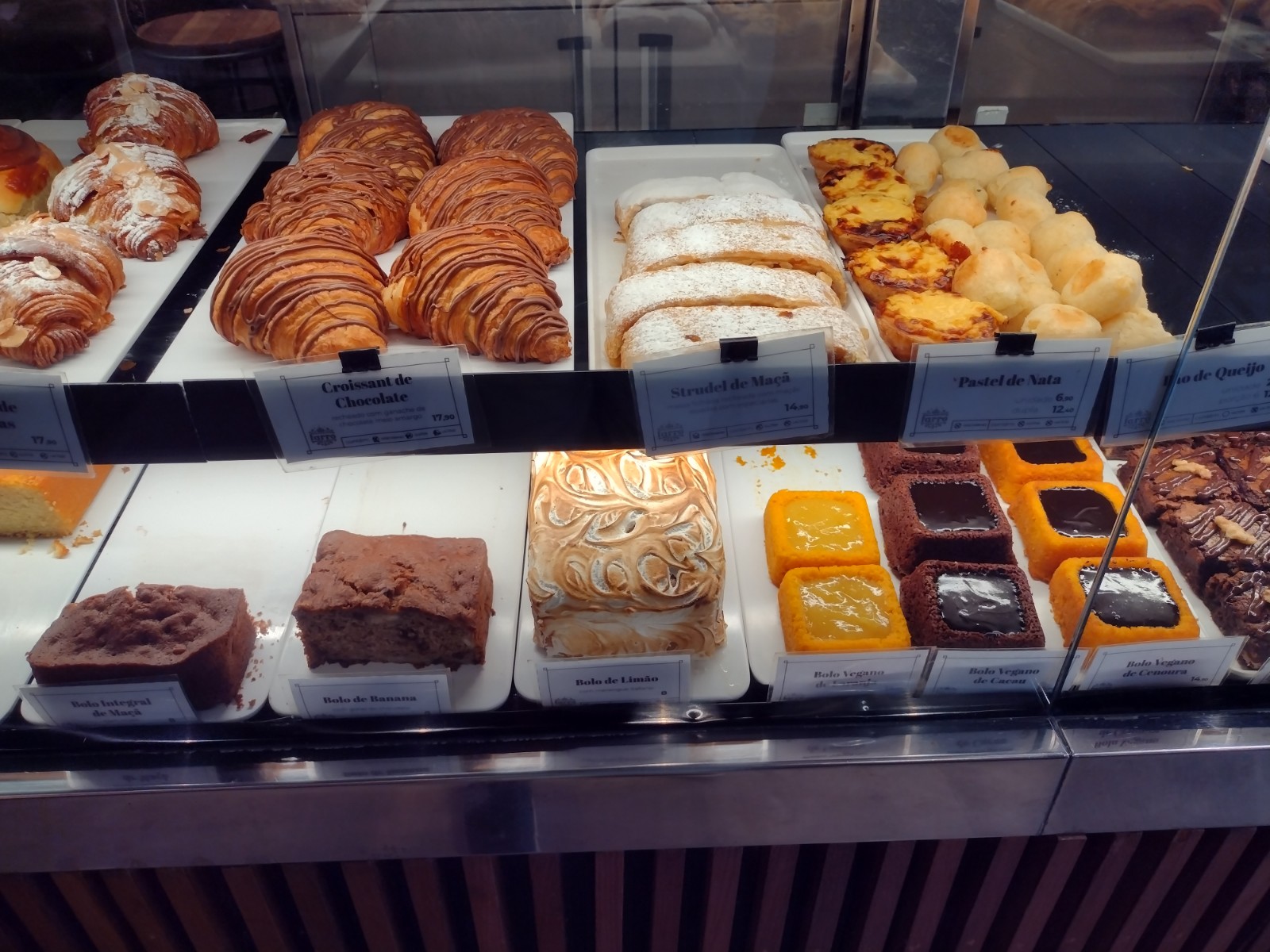 Farro (RJ) tem vitrine com doces saborosíssimos Foto 10 Claudio Schapochnik_Que Gostoso!