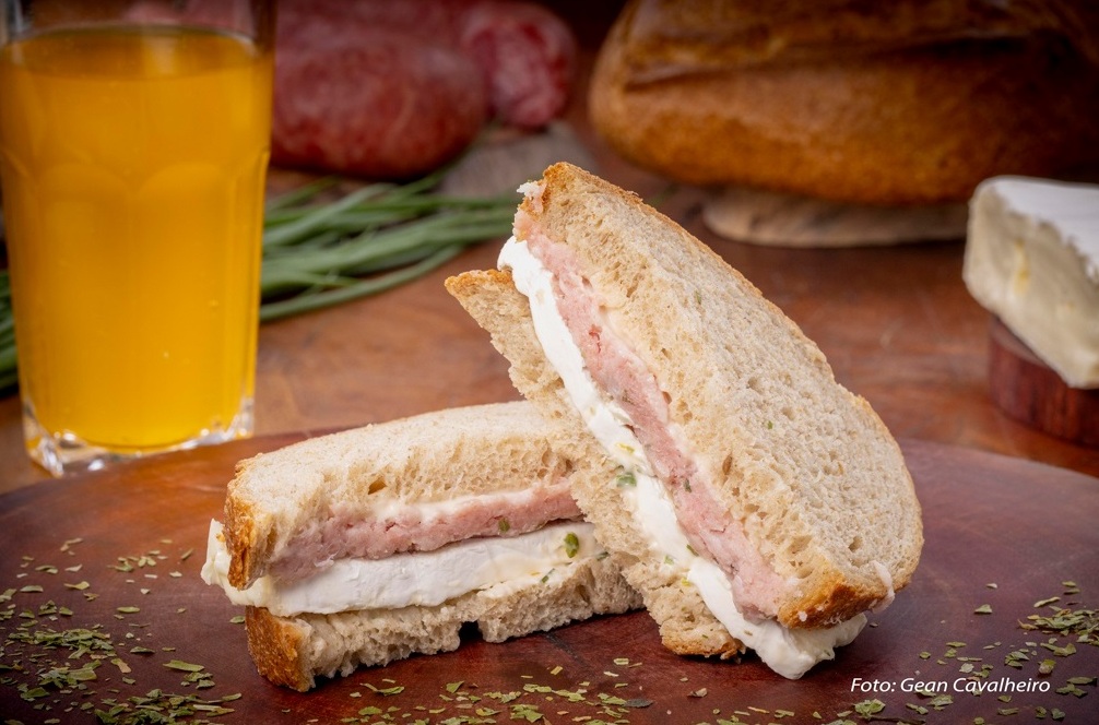 Linguiça Blumenau e Broa de Centeio em foco em Curitiba Foto 4 Gean Carvalho