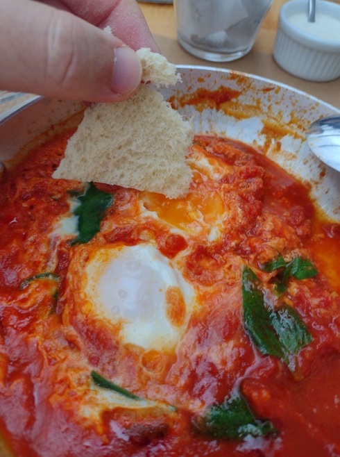 Shakshuka do Shakshuka (SP) é boa e a babka, ótima Foto 7 Claudio Schapochnik_Que Gostoso!