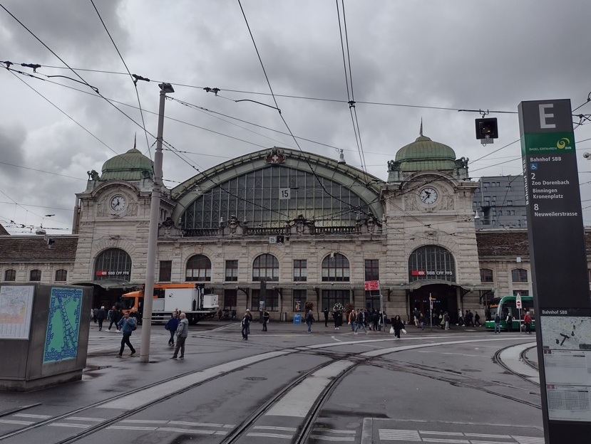 Suíça no Verão Markthalle (Basileia) serve culinária diversa 8 Foto Claudio Schapochnik_Que Gostoso