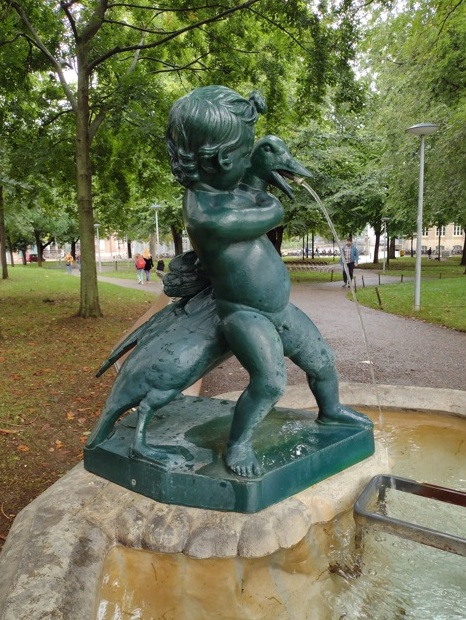 Suíça no Verão Prefeitura de Basileia é pura arte 2 Foto Claudio Schapochnik_Que Gostoso
