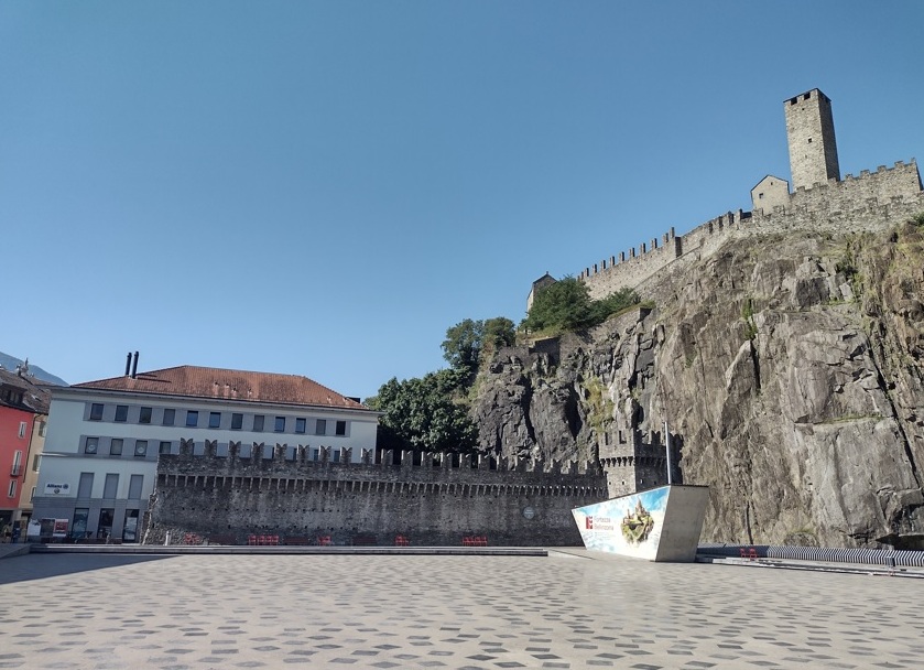Suíça no verão Bellinzona encanta com castelos 1 Foto Claudio Schapochnik_Que Gostoso
