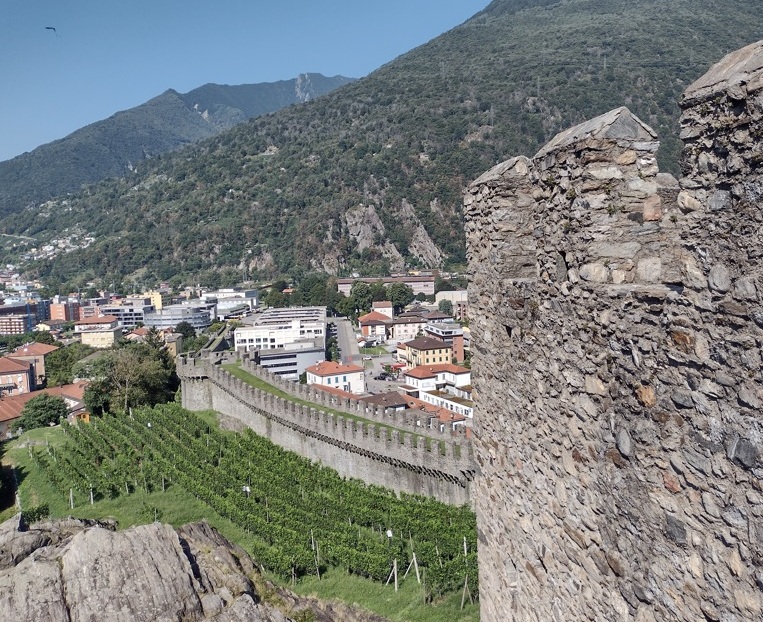 Suíça no verão Bellinzona encanta com castelos 3 Foto Claudio Schapochnik_Que Gostoso