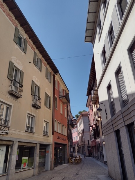 Suíça no verão Bellinzona encanta com castelos 7 Foto Claudio Schapochnik_Que Gostoso