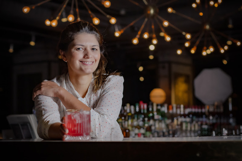 Adriana Pino é a nova head bartender do Seen São Paulo Foto Elvis Fernandes Divulgação Seen São Paulo