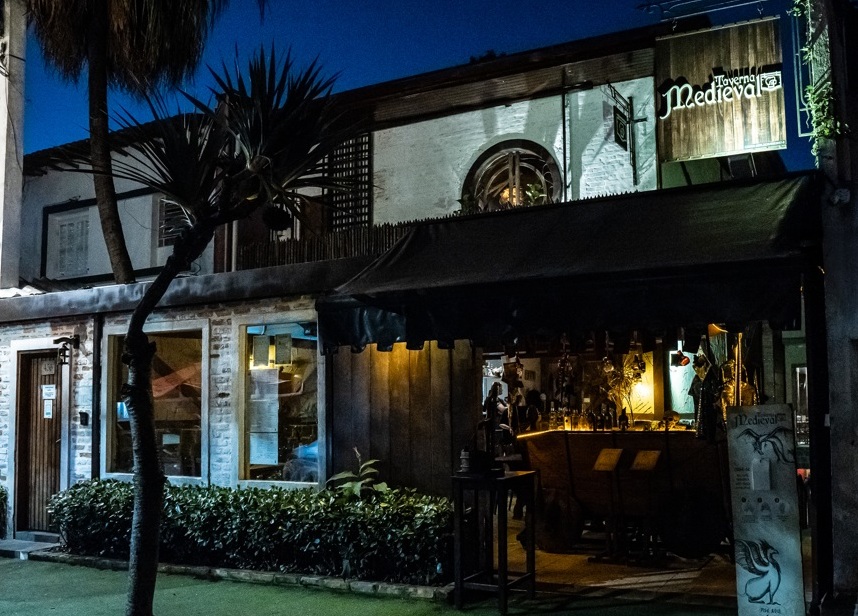 Hamburgueria Taverna Medieval (SP) tem novos ambientes 1 Foto Lucas Kendi