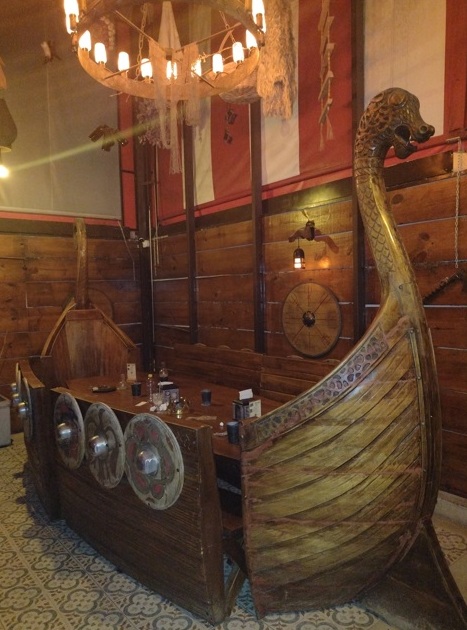 Hamburgueria Taverna Medieval (SP) tem novos ambientes 10 Foto Claudio Schapochnik_Que Gostoso