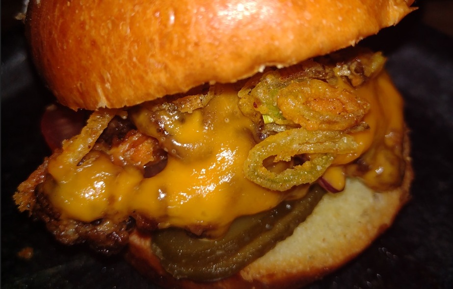 Hamburgueria Taverna Medieval (SP) tem novos ambientes 13 Foto Claudio Schapochnik_Que Gostoso