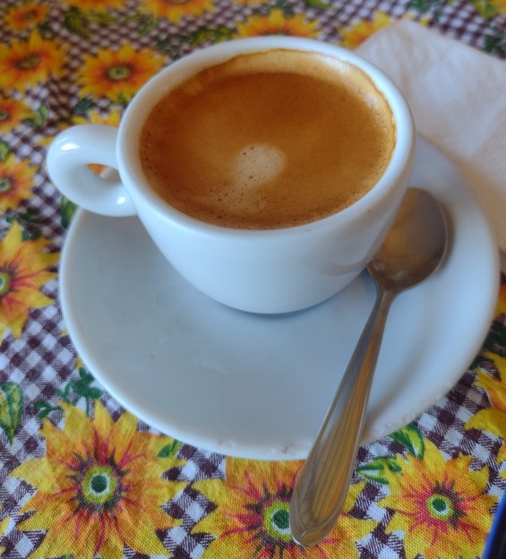 Bolo gelado de coco é boa pedida na Dona Xica Café 11 Foto Claudio Schapochnik_Que Gostoso