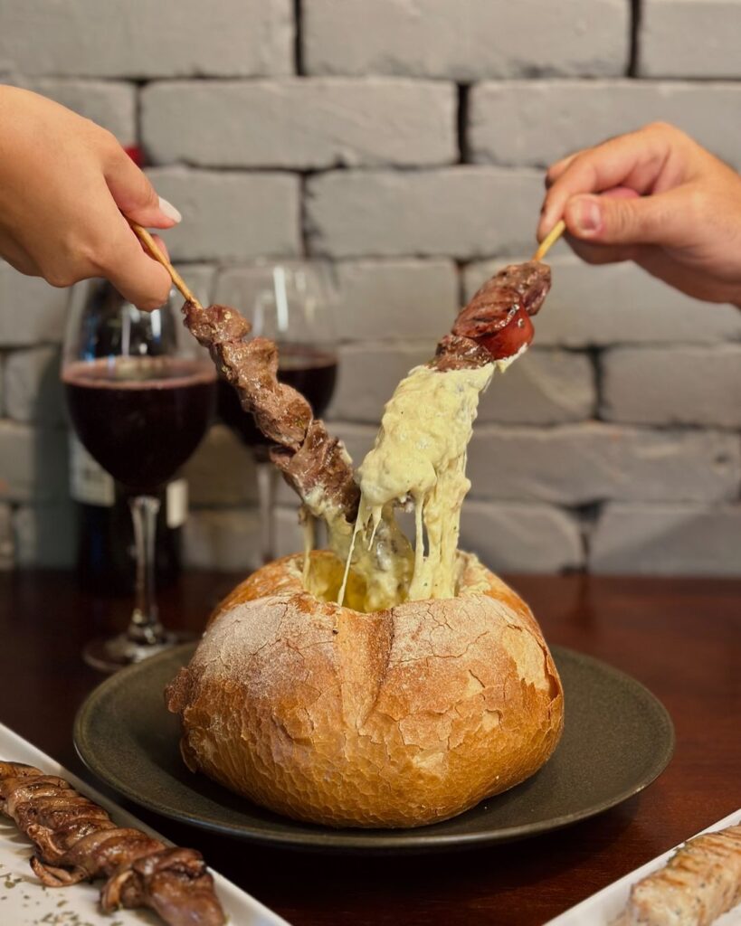 Espetto Carioca traz menu de caldos e fondue 2 Foto Divulgação Espetto Carioca