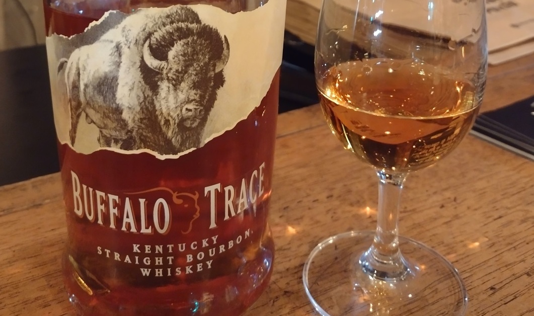 Bourbon dá match com búrguer do Mr. Mills (SP) 1 Foto Claudio Schapochnik_Que Gostoso