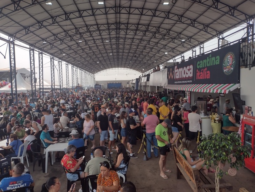 Festival em Bragança consome 10 ton de linguiça 9 Foto Claudio Schapochnik_Que Gostoso!