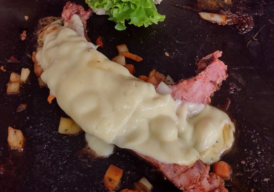 Imperial faz pizza de linguiça, queijo e goiabada 3 Foto Claudio Schapochnik_Que Gostoso!