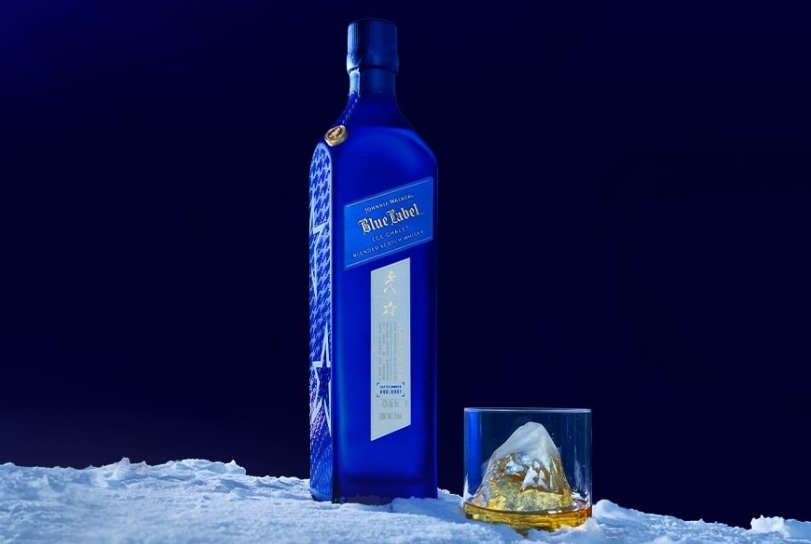 Johnnie Walker Blue Label traz novo rótulo 2 Divulgação Campanha Johnnie Walker Blue Label Ice Chalet