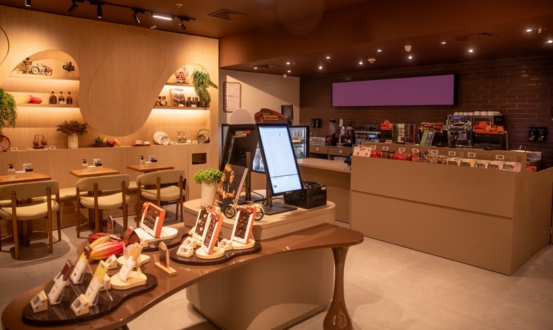 Cacau Show usa IA em loja de shopping (SP) 1 Foto Júlia Ferdinando Divulgação Cacau Show