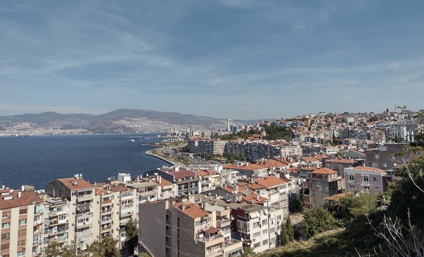 Izmir (Turquia) Café serve com vista admirável 2 Foto Claudio Schapochnik_Que Gostoso!