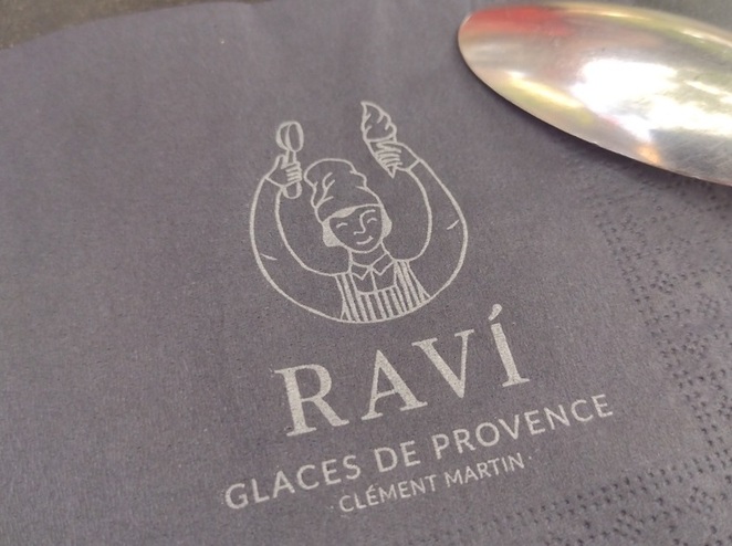 Luberon (FR) Sorveteria Raví leva terroir a sério 8 Foto Claudio Schapochnik_Que Gostoso!