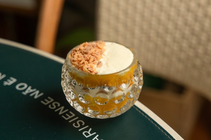 Les Deux Magots traz menu com Ile de France 3 Foto Juliana Primon Divulgação Savencia Fromage & Dairy Brasil