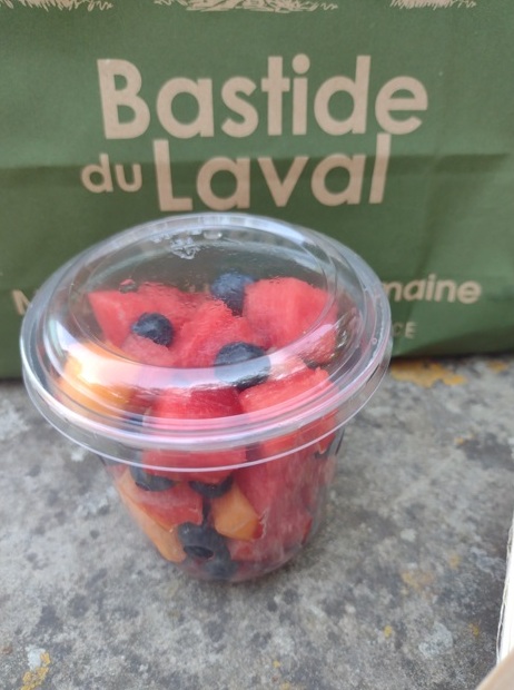 Luberon (FR) Beira de lago convida para picnic 6 Foto Claudio Schapochnik_Que Gostoso!