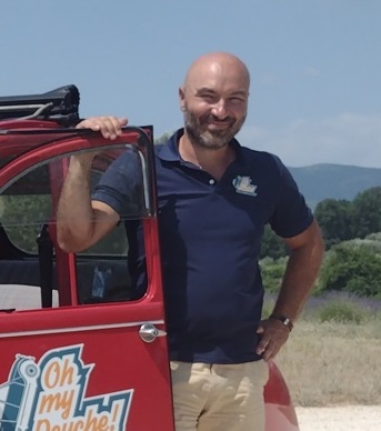 Luberon (FR) Citroën 2cv traz charme a passeio 2 Foto Claudio Schapochnik_Que Gostoso!
