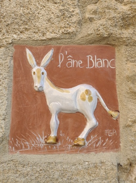 Luberon (FR) Cucuron atrai com graça e biquinho 1 Foto Claudio Schapochnik_Que Gostoso!