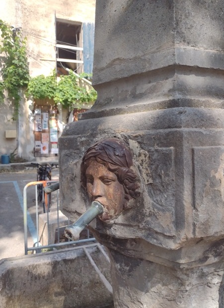 Luberon (FR) Cucuron atrai com graça e biquinho 4 Foto Claudio Schapochnik_Que Gostoso!